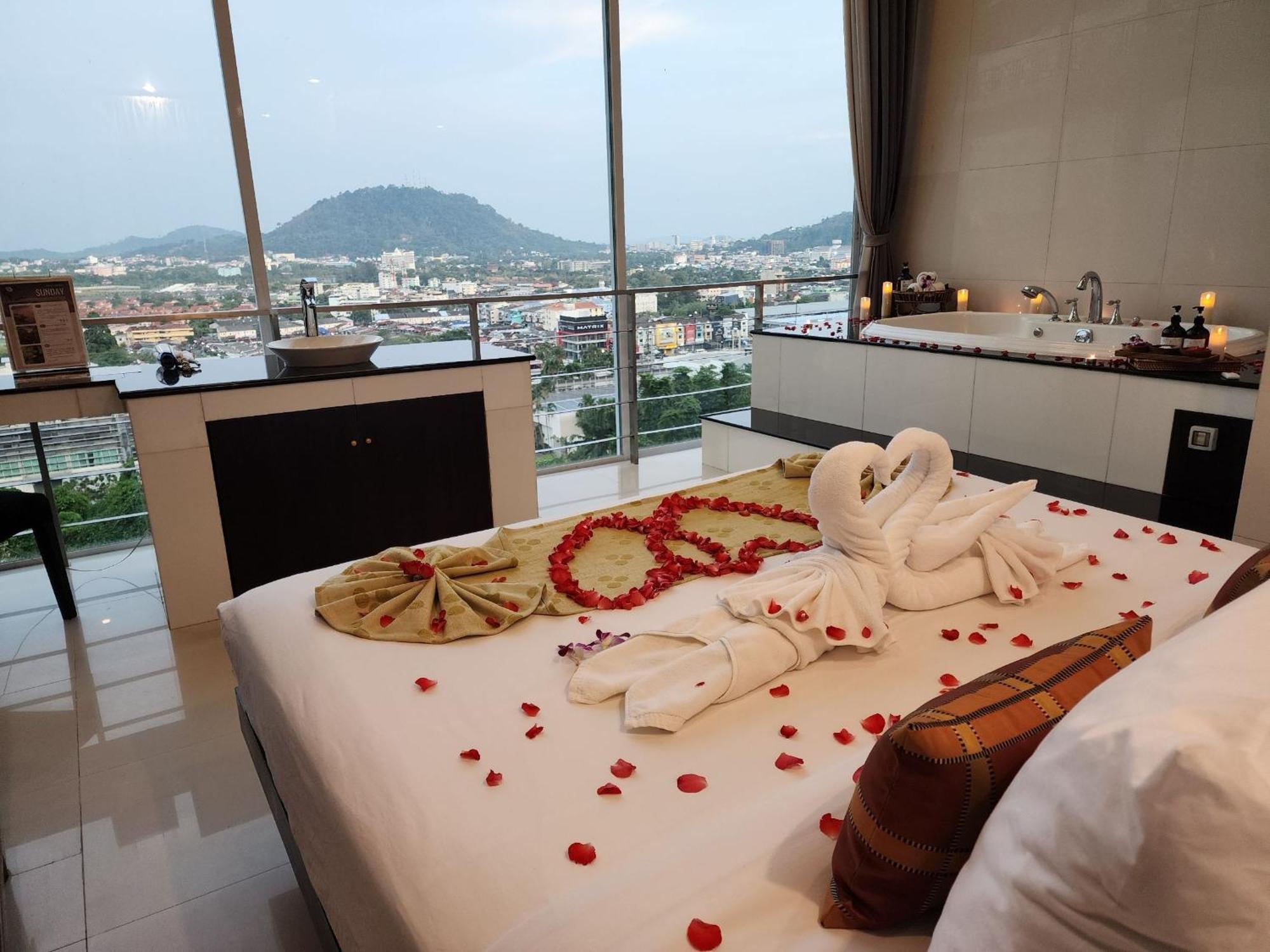 Hilltop Wellness Resort Кату Екстер'єр фото